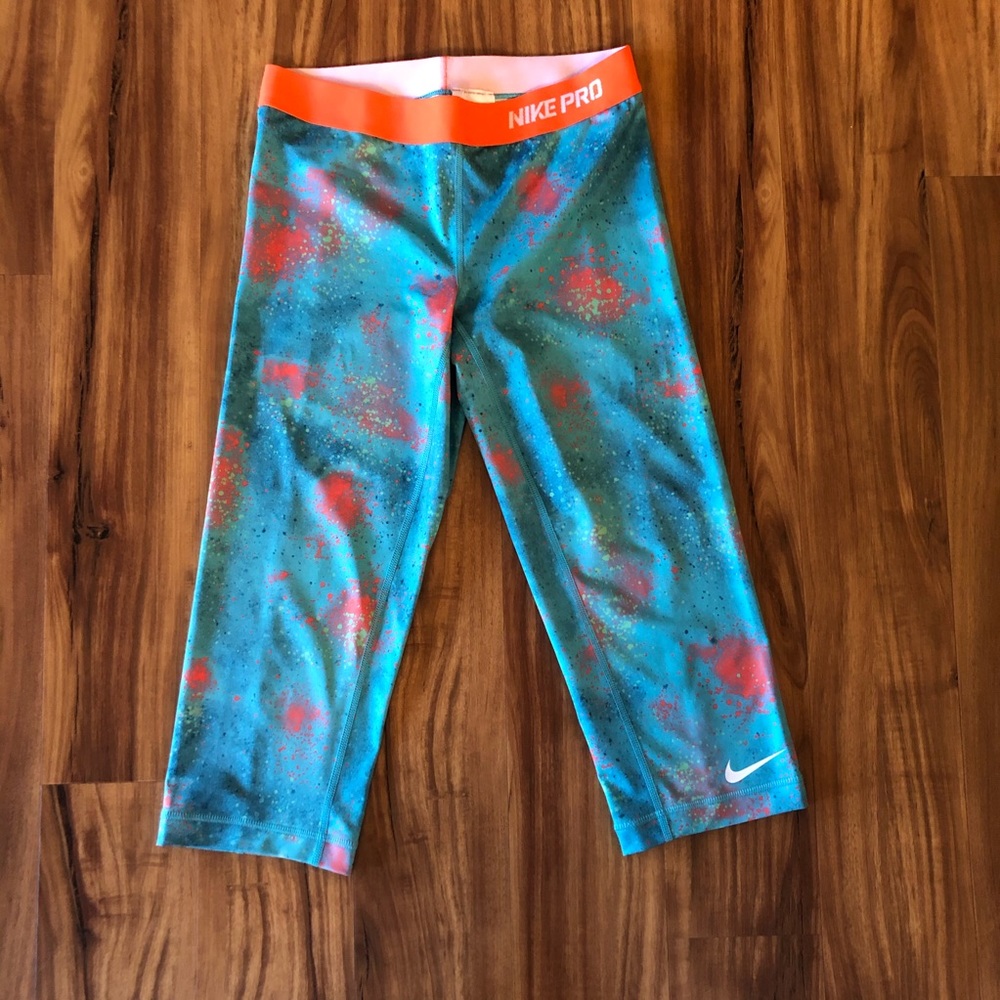 Nike Pro Women Crops Size Medium